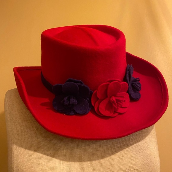💯% wool felt hat Elegant Red Floral Women's Hat - Picture 1 of 9
